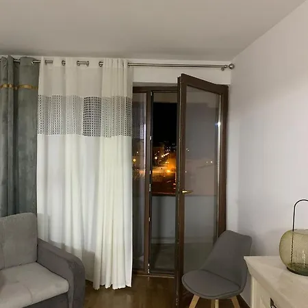 Downtown 2-bedroom Apartment Alba Iulia