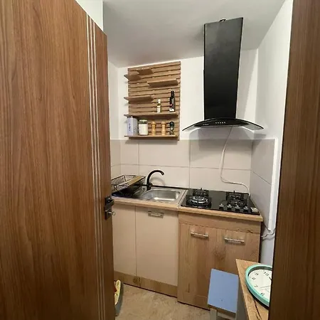 Downtown 2-bedroom *