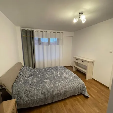 Downtown 2-bedroom